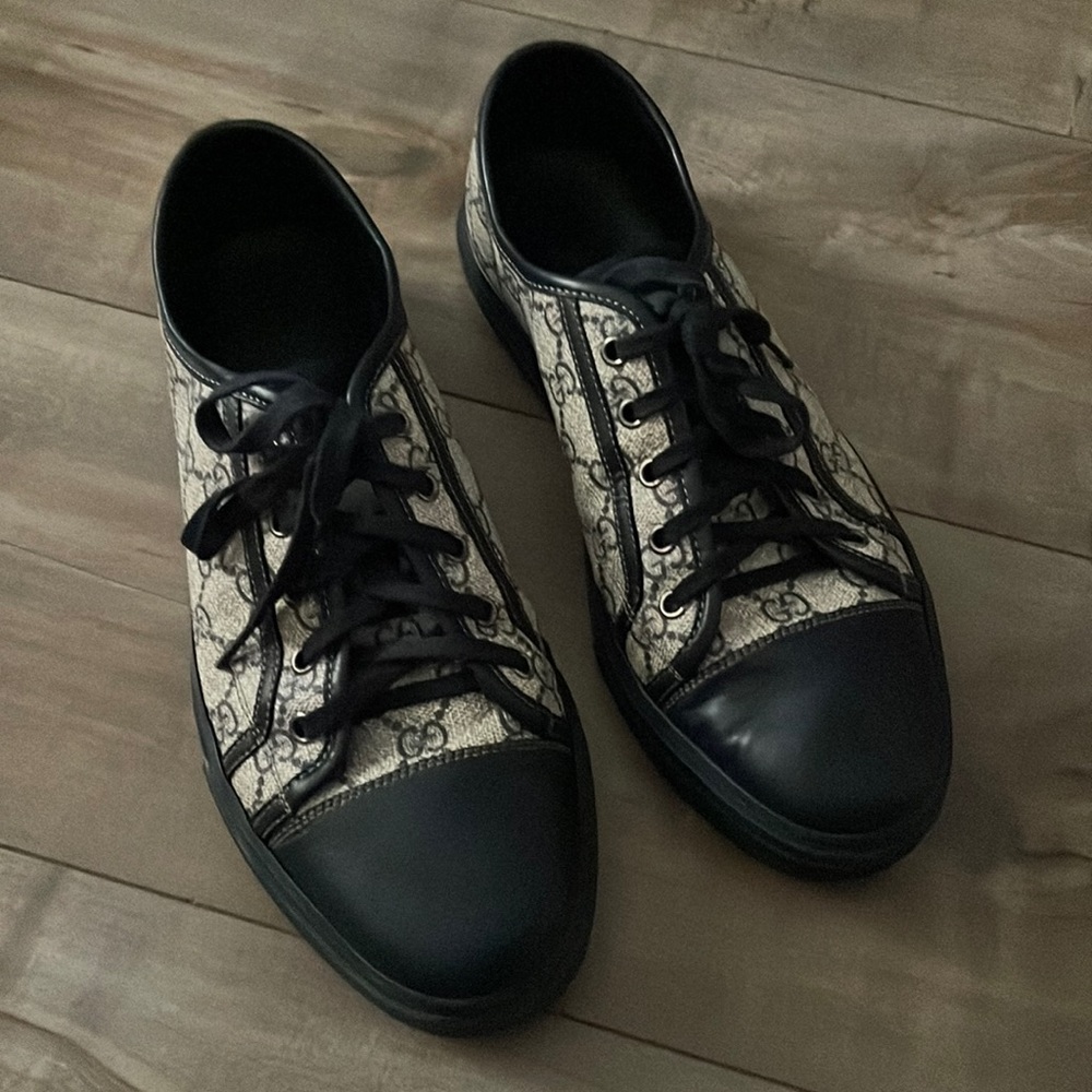 Gucci shoes. Great condition